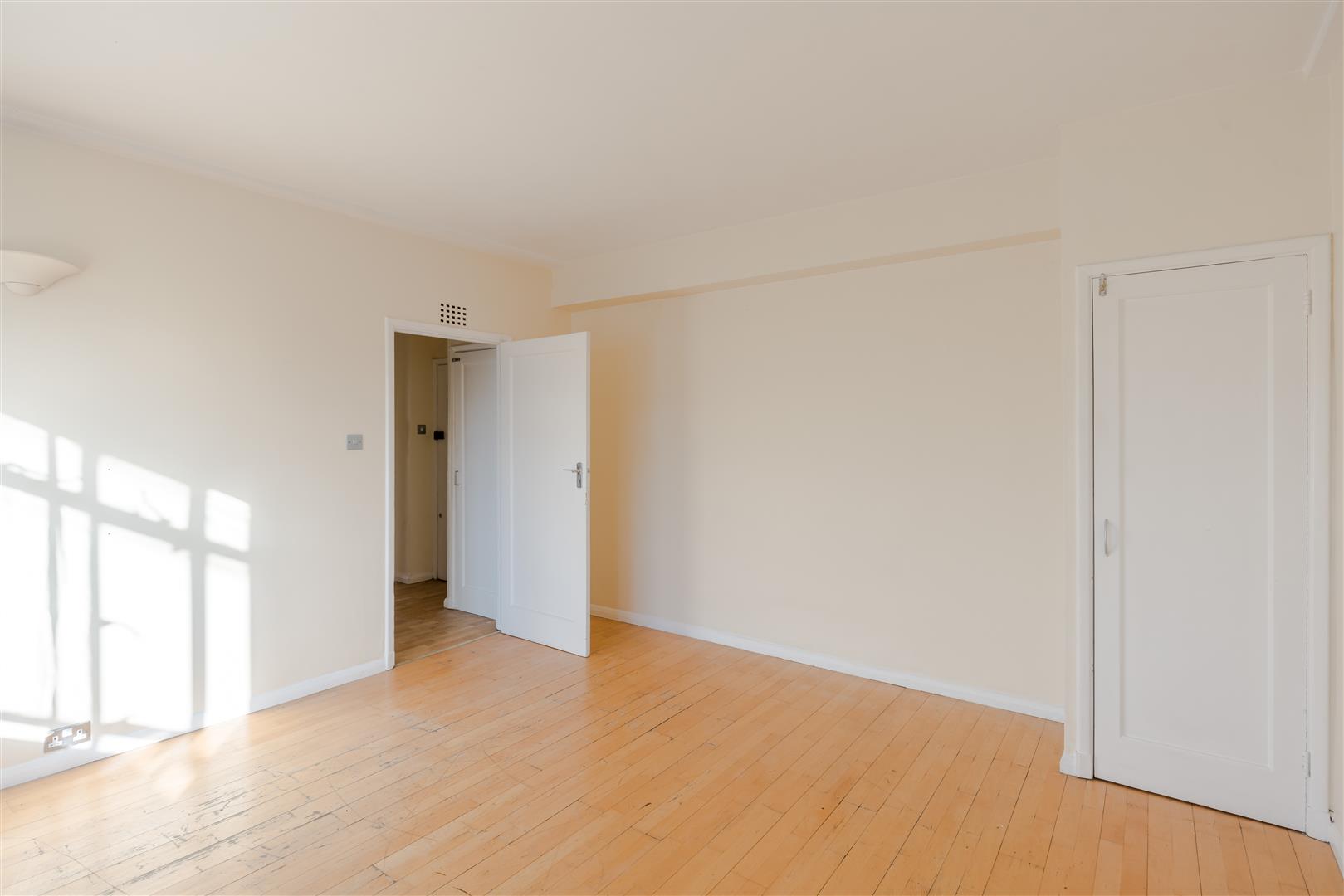 1 Bedroom Apartment For Sale In University Street, Bloomsbury WC1E | LDG