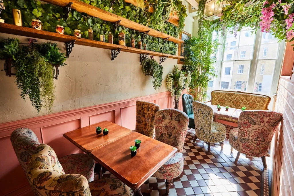 Commercial Agents & Estate Agents Fitzrovia